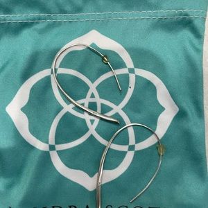 Kendra scott earrings